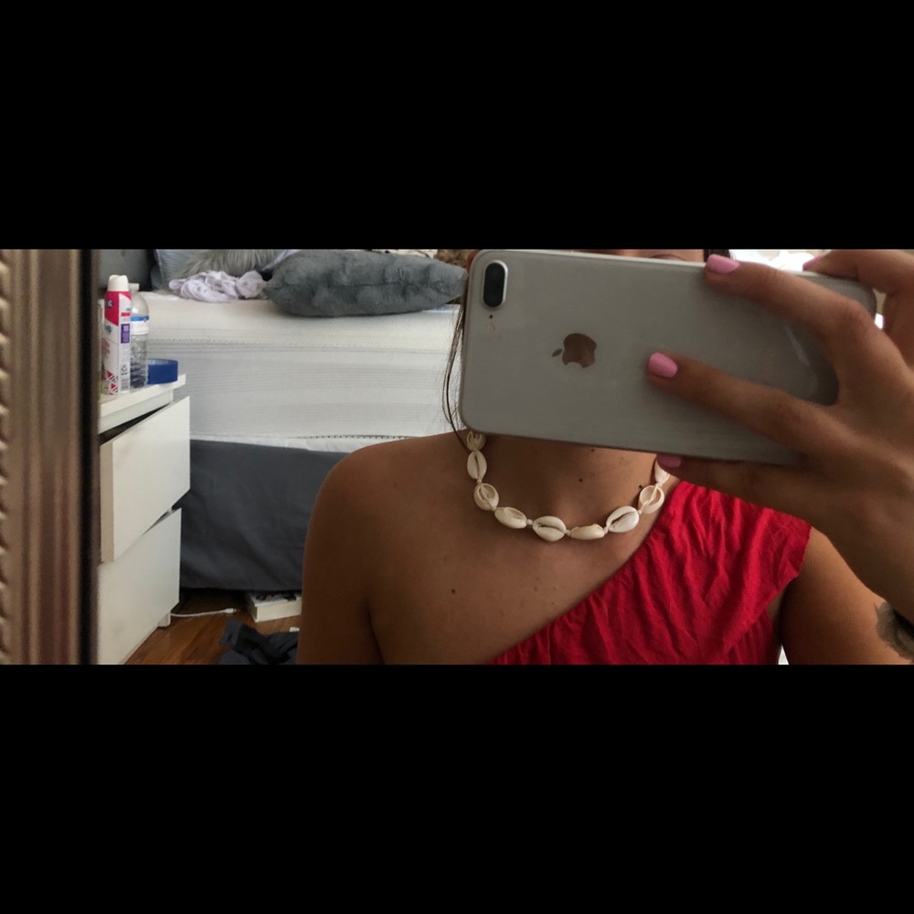 shell necklace